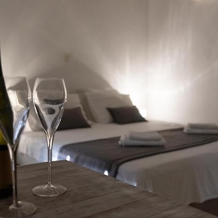 Camenno Apartments-The Heart Of Diocletian'S Palace-Open All Winter! Split Bagian luar foto