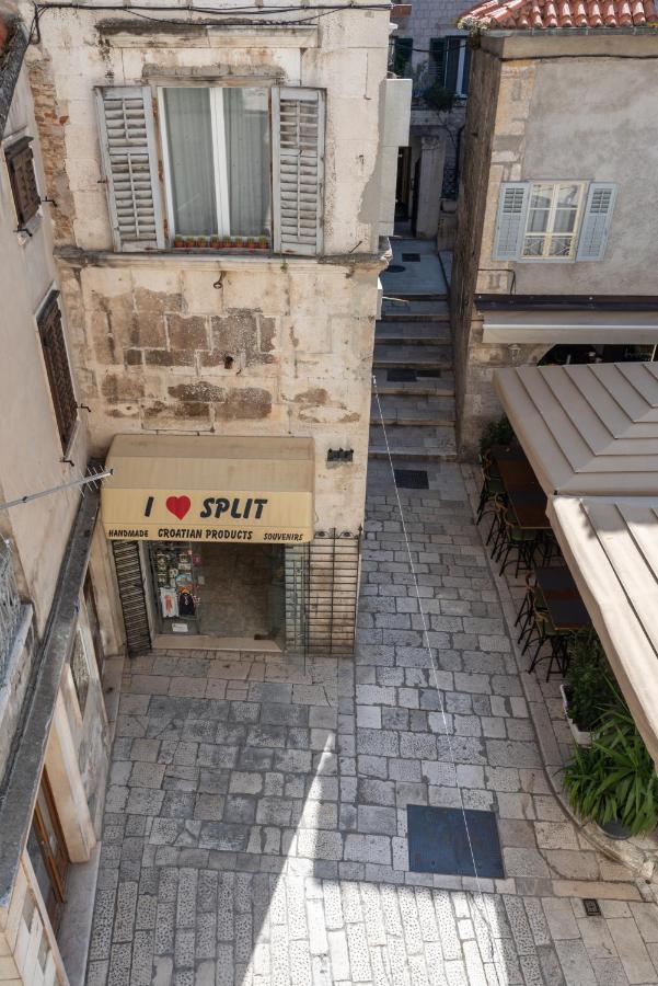 Camenno Apartments-The Heart Of Diocletian'S Palace-Open All Winter! Split Bagian luar foto